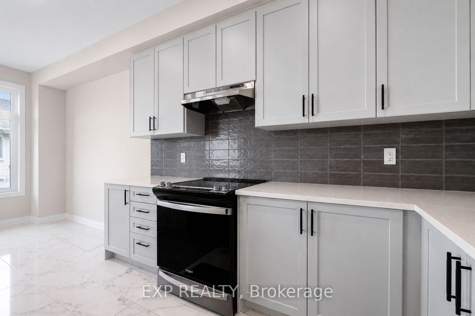 50 Kentledge Avenue N • East Gwillimbury, ON photo 12