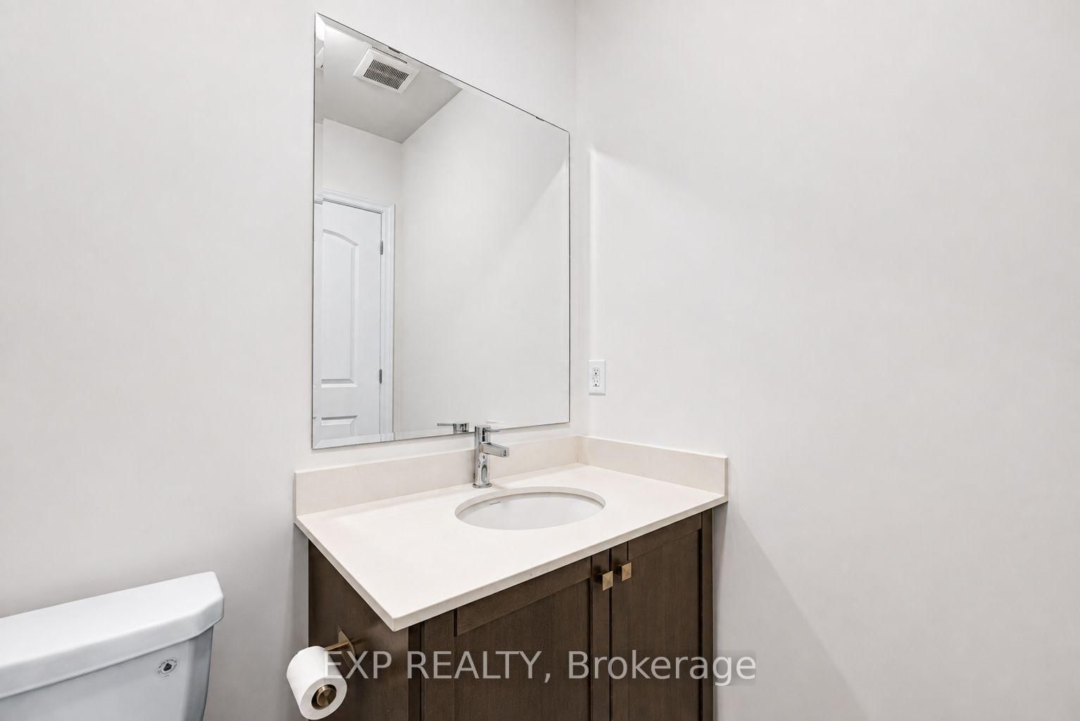 50 Kentledge Avenue N • East Gwillimbury, ON photo 17