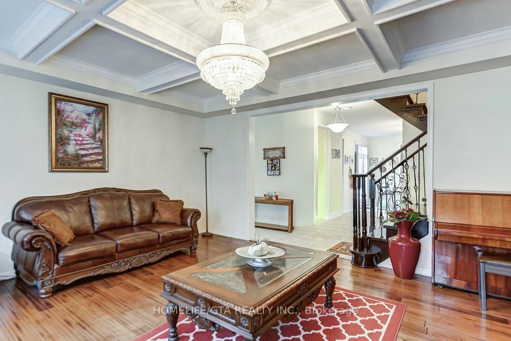 19 Wagon Works Street • Markham, ON photo 11