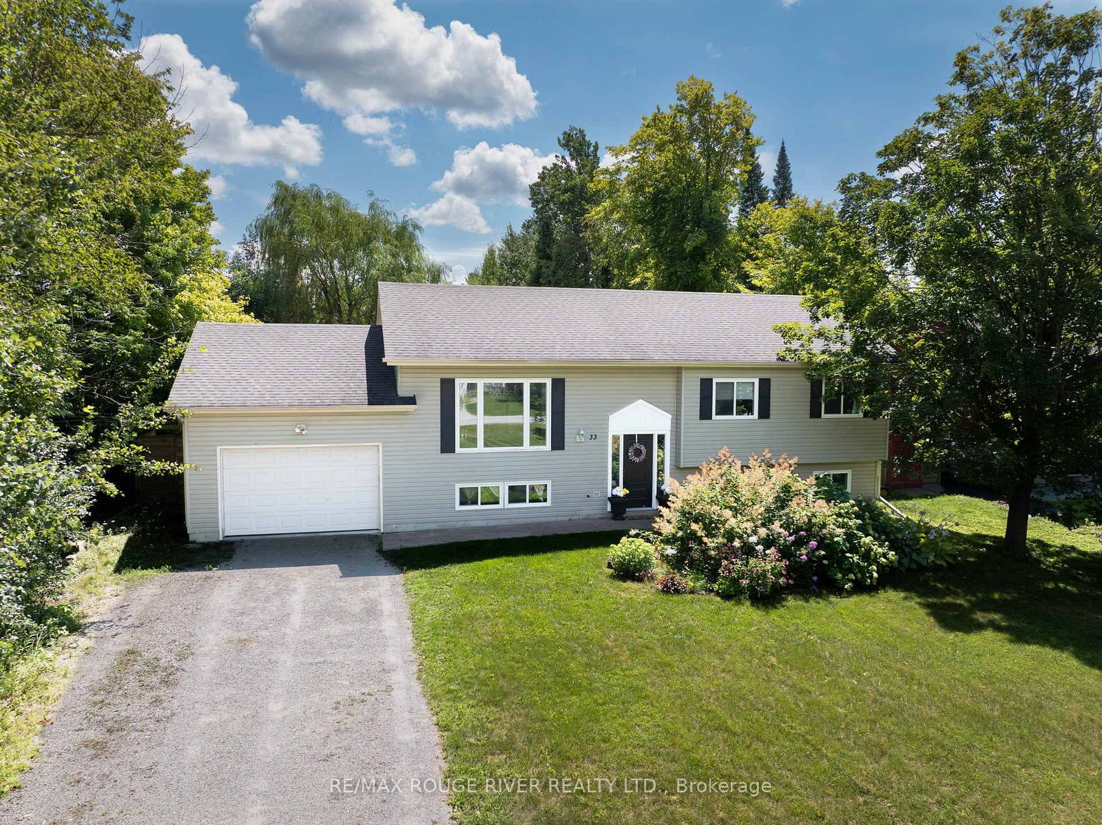 33 Creek Drive • Georgina, ON photo 1