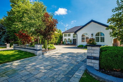 19 Noble Street • Markham, ON photo 2