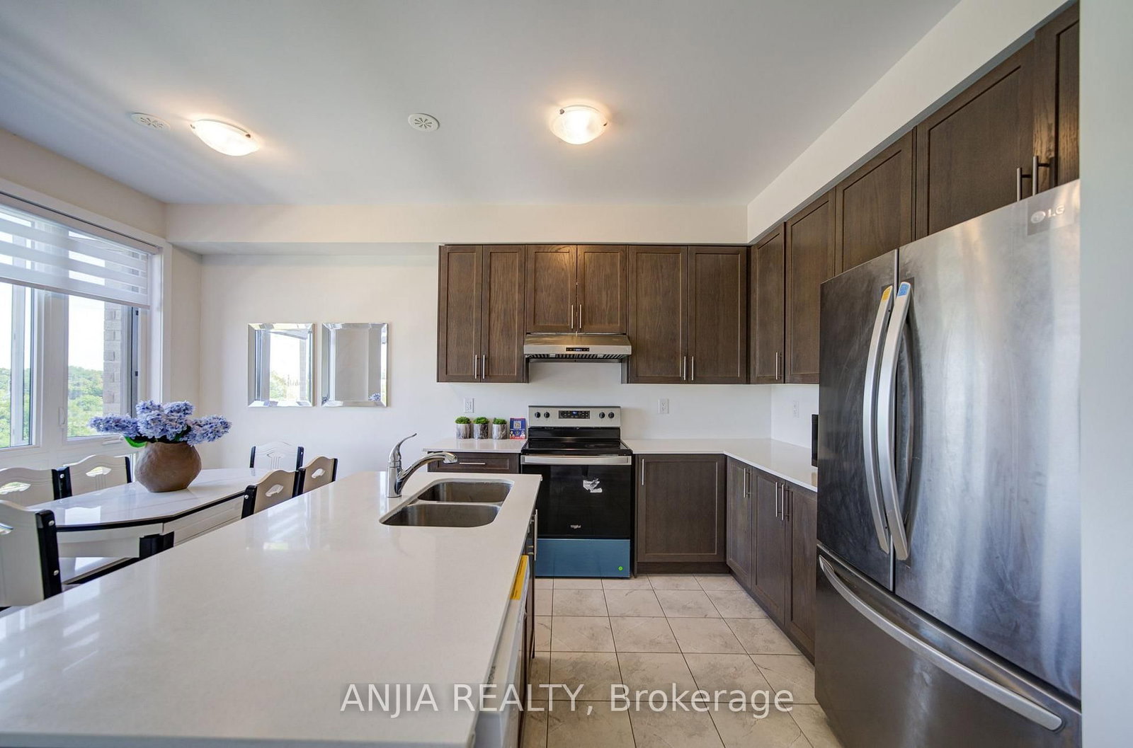 83 Mikayla Lane • Markham, ON photo 4