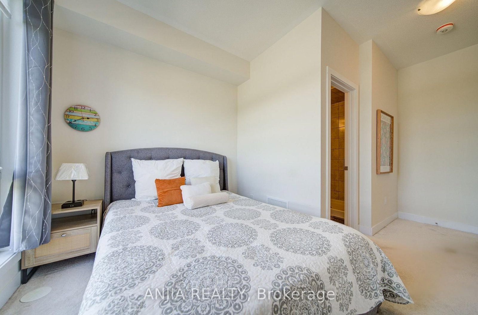 83 Mikayla Lane • Markham, ON photo 9