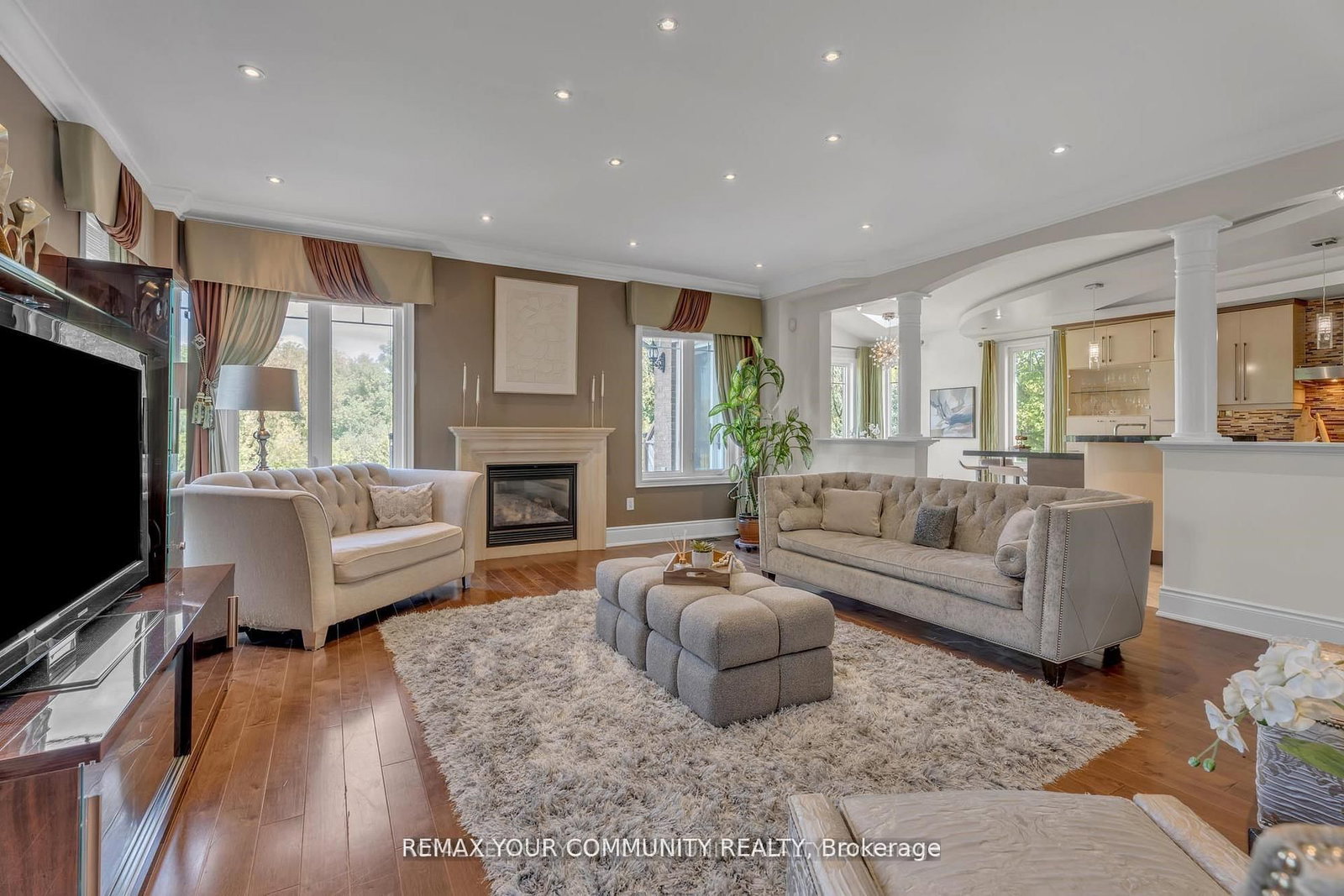 35 Vandervoort Drive • Richmond Hill, ON photo 10