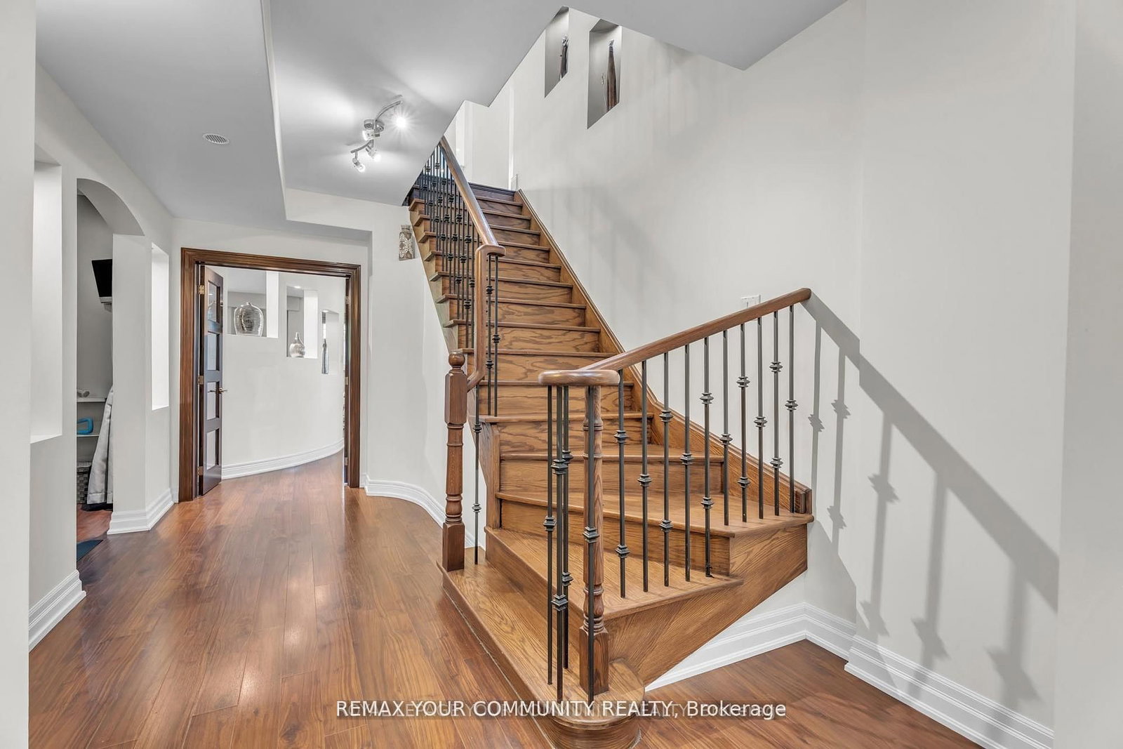 35 Vandervoort Drive • Richmond Hill, ON photo 28