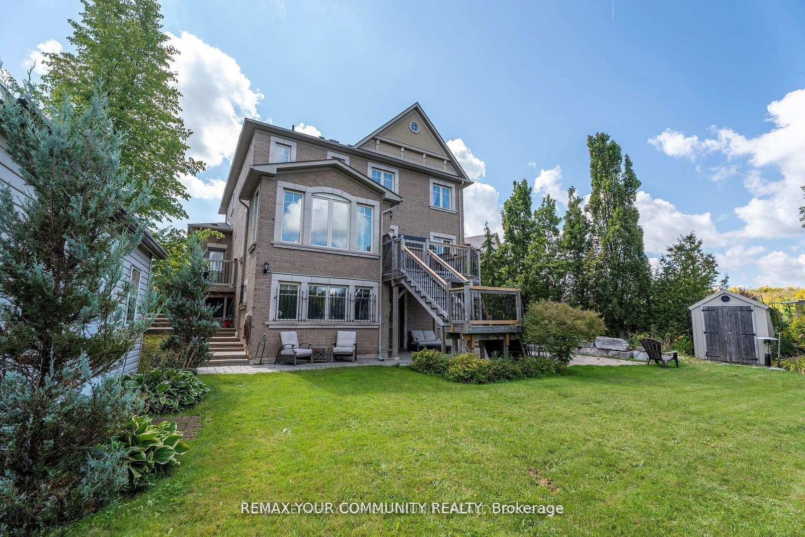 35 Vandervoort Drive • Richmond Hill, ON photo 42