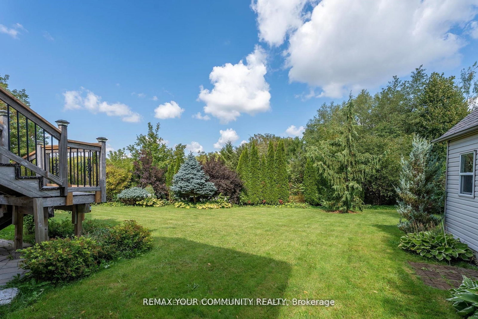 35 Vandervoort Drive • Richmond Hill, ON photo 44