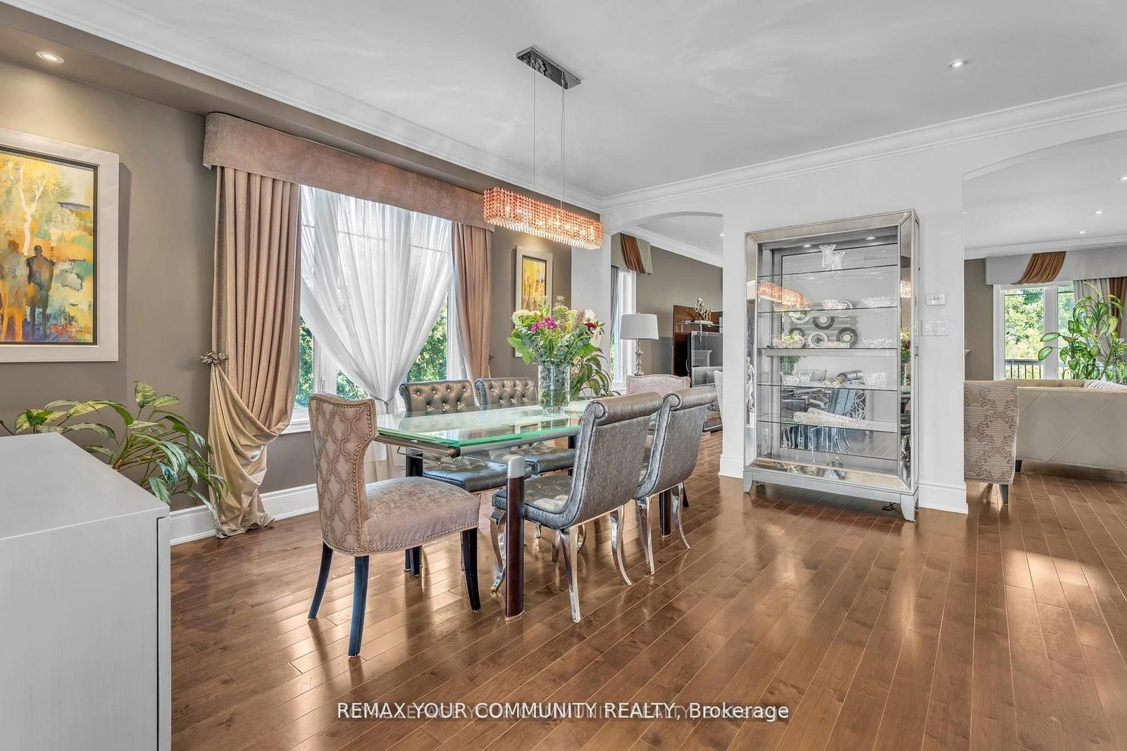 35 Vandervoort Drive • Richmond Hill, ON photo 8