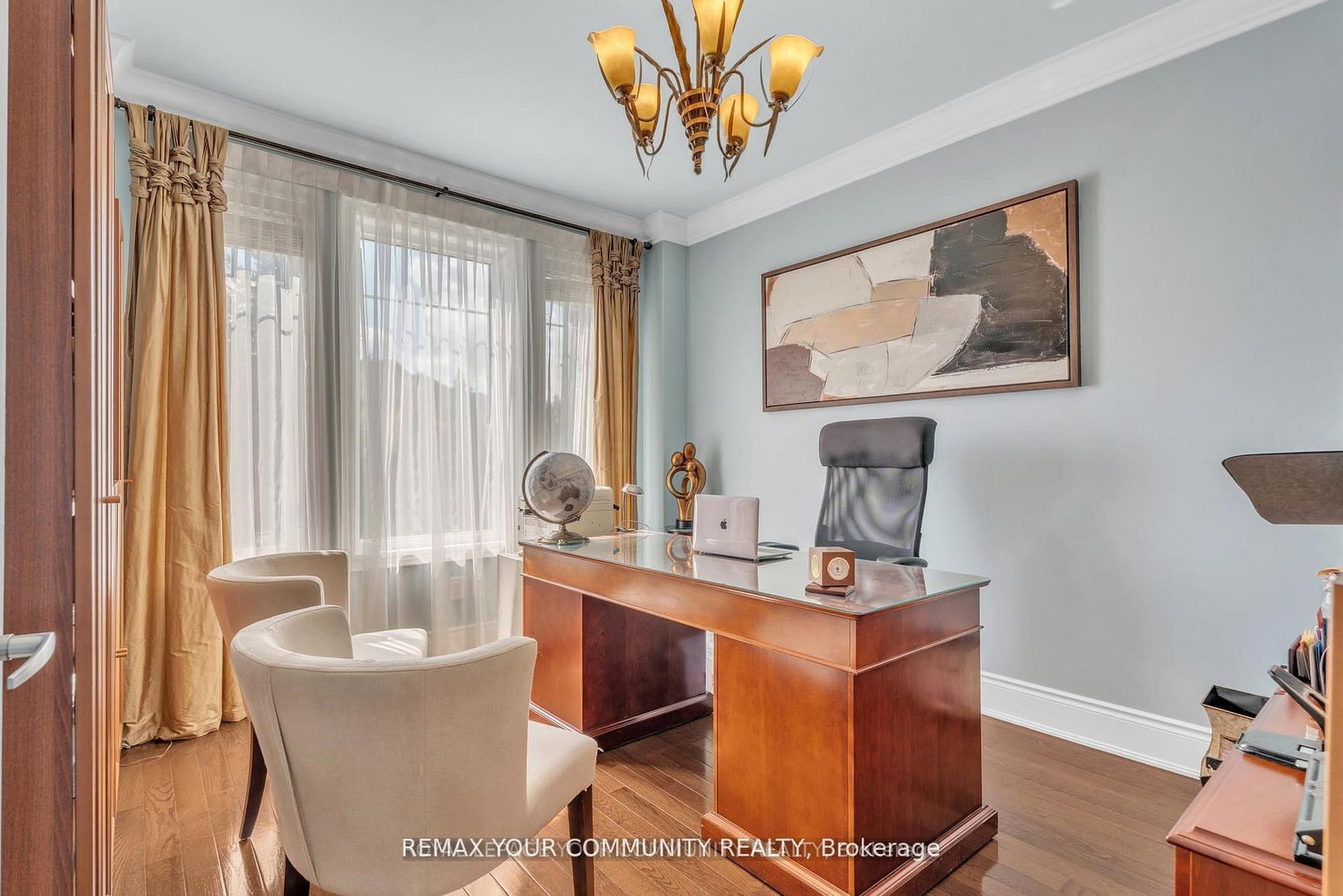 35 Vandervoort Drive • Richmond Hill, ON photo 9