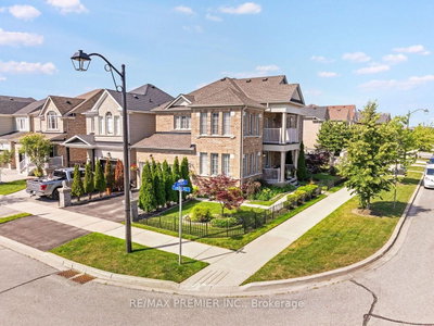 183 Aishford Road • Bradford West Gwillimbury, ON photo 2