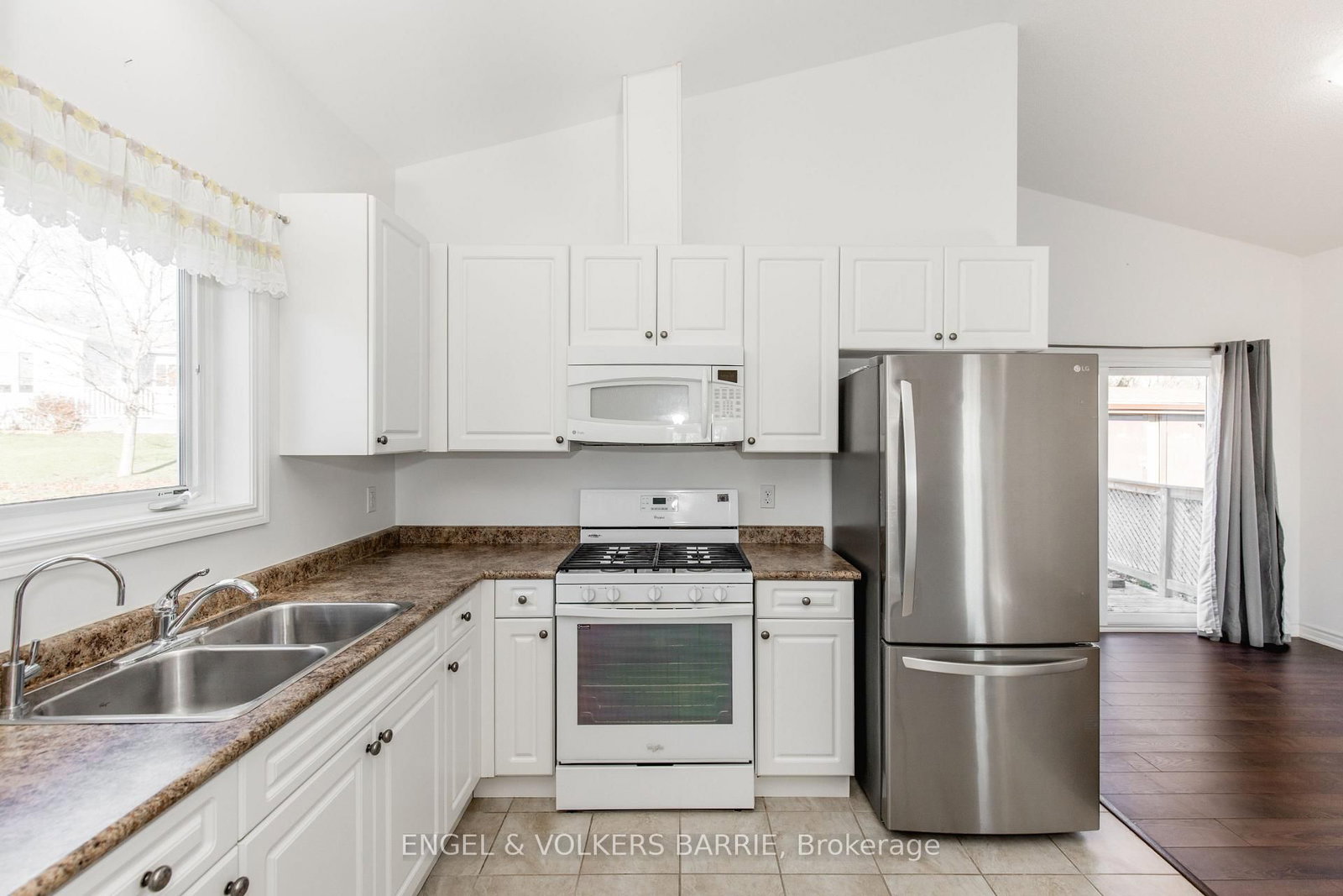 38 Linden Lane • Innisfil, ON photo 12