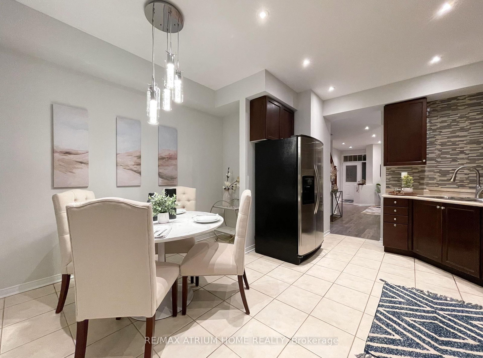 45 Madison Heights Boulevard • Markham, ON photo 5