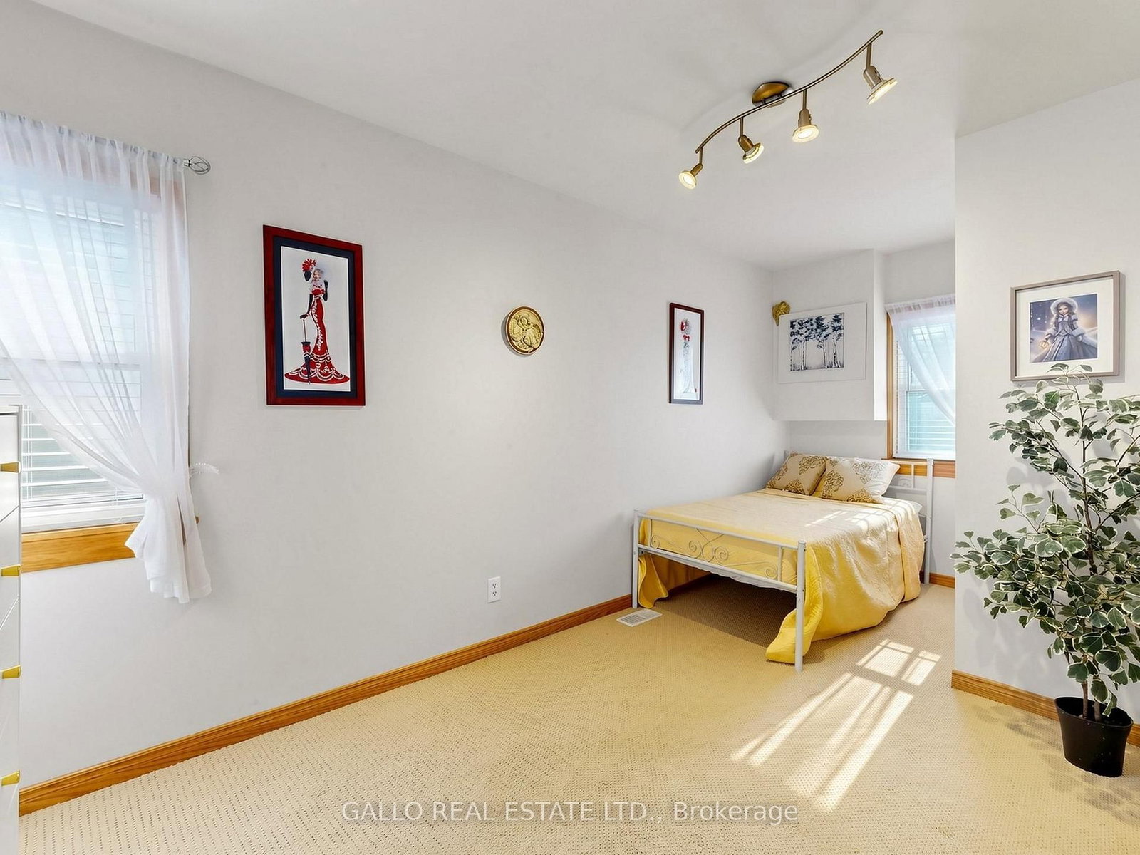68 Valley Road • Whitchurch-Stouffville, ON photo 14