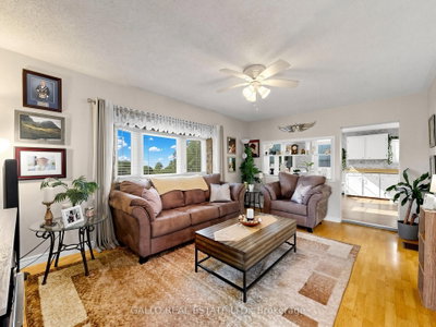 68 Valley Road • Whitchurch-Stouffville, ON photo 5