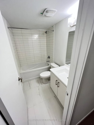 31 Honeycrisp Crescent • #68 • Vaughan, ON photo 9