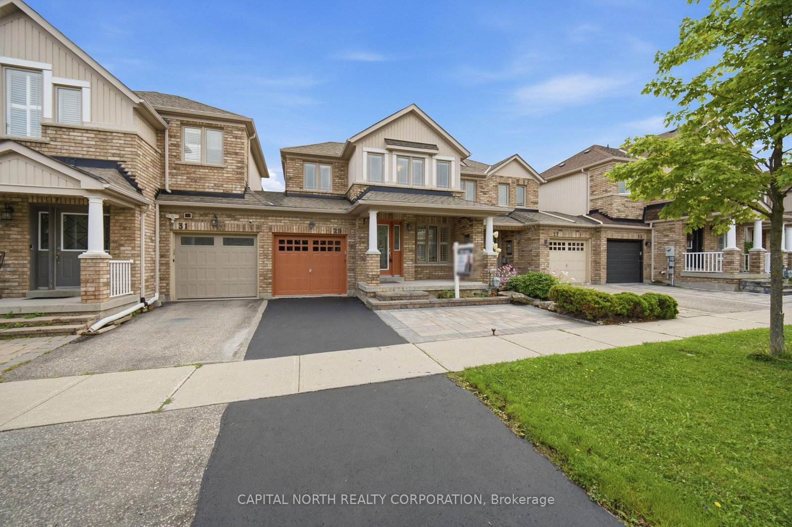 29 Ulson Drive • Richmond Hill, ON photo 2