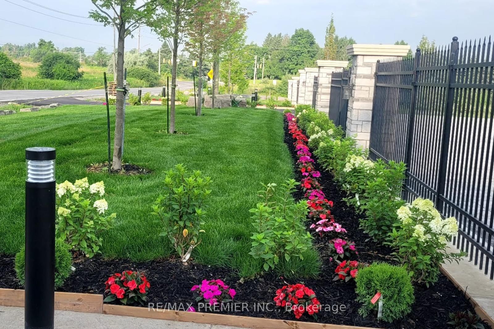 2180 King Vaughan Road • Vaughan, ON photo 7
