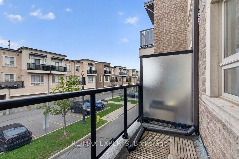 125 Kayla Crescent • #19 • Vaughan, ON photo 11
