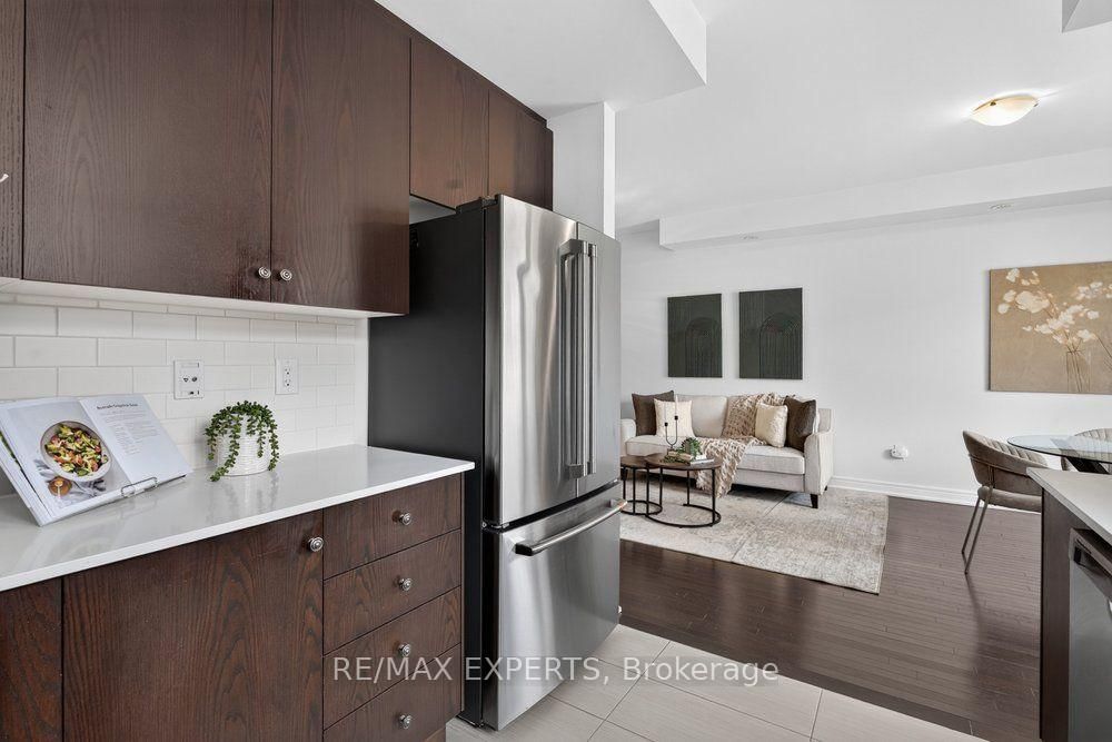 125 Kayla Crescent • #19 • Vaughan, ON photo 6