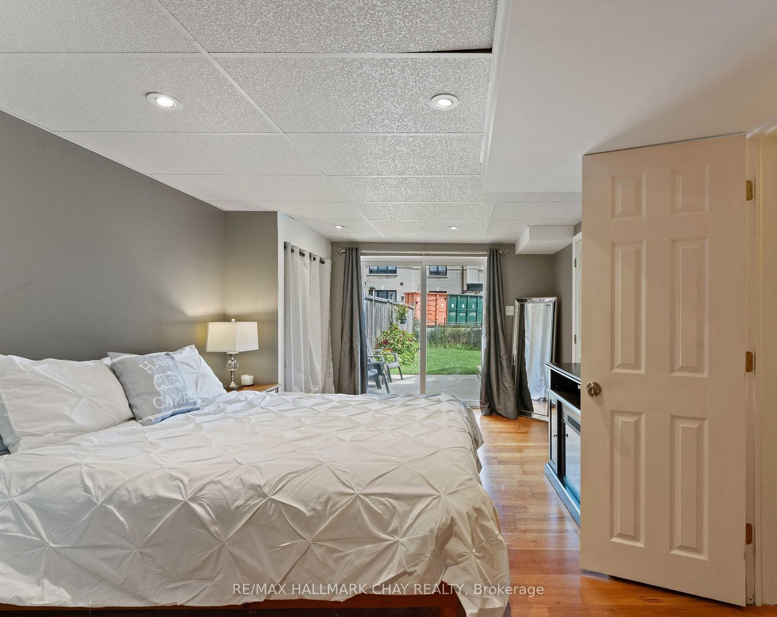 2035 Swan Street • Innisfil, ON photo 19