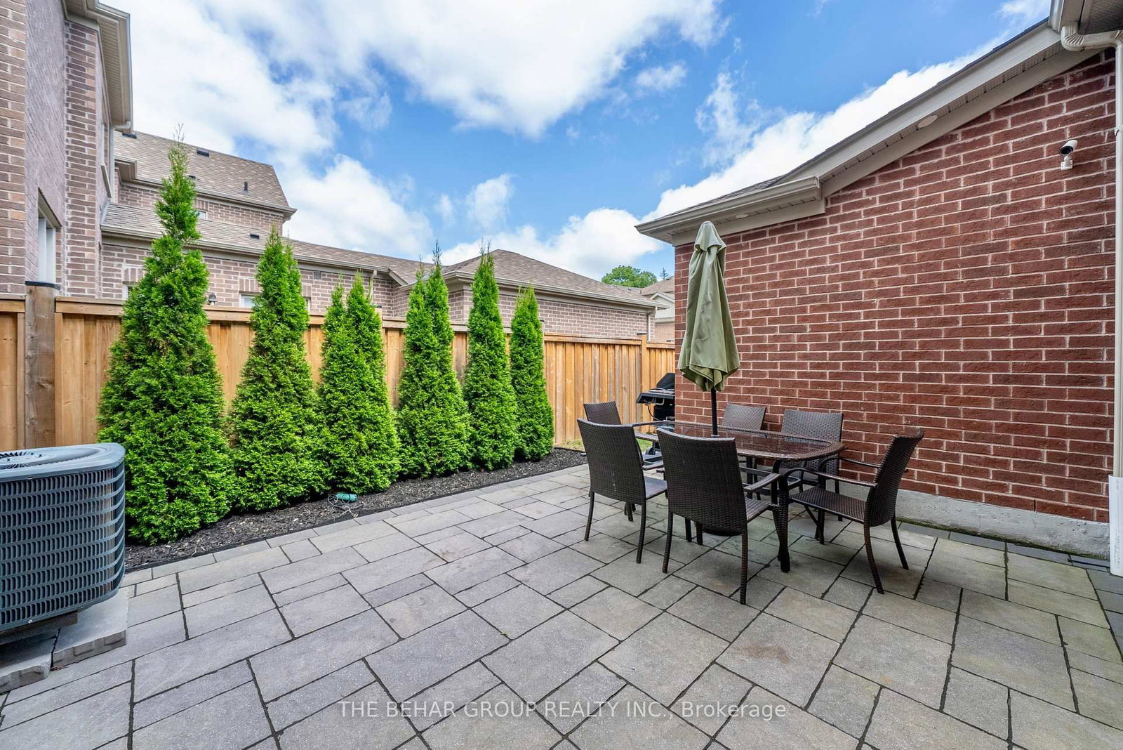 23 Carratuck Street • East Gwillimbury, ON photo 27