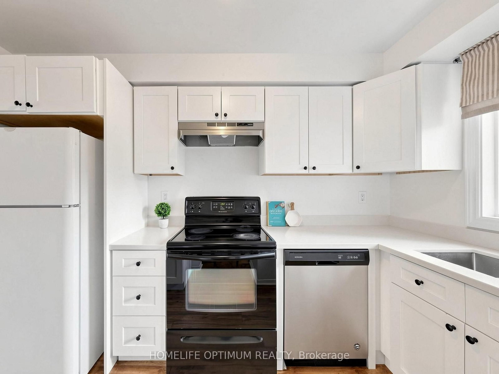 1258 Coleman Court • Innisfil, ON photo 11