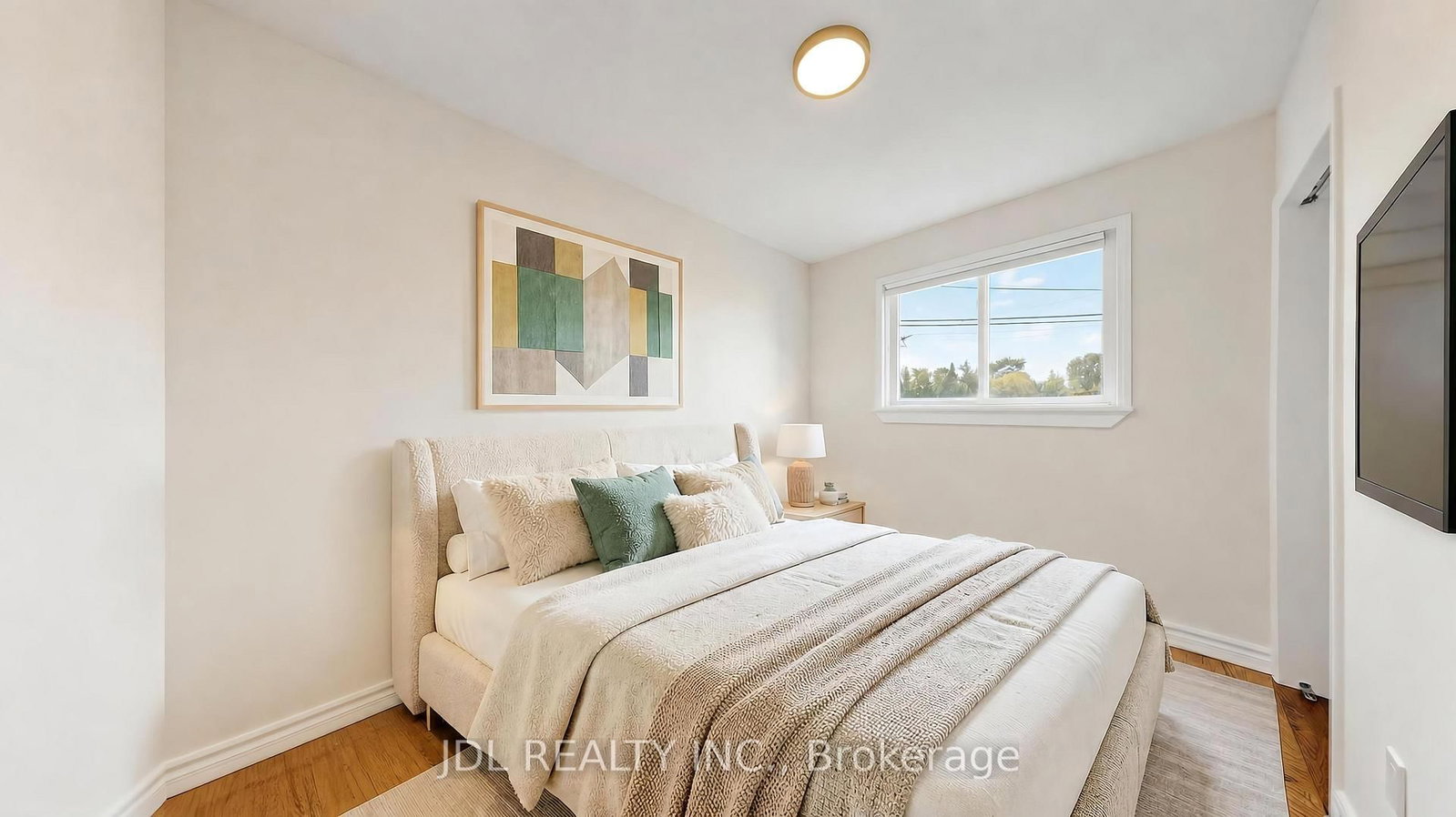 669 Lake Drive S • Georgina, ON photo 10