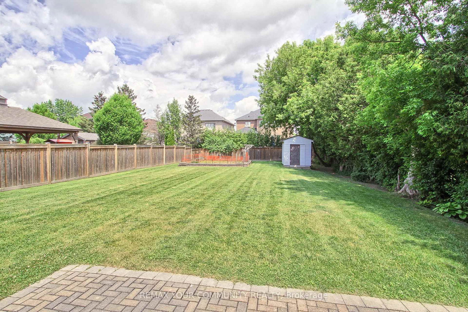 30 ELM GROVE Avenue • Richmond Hill, ON photo 37