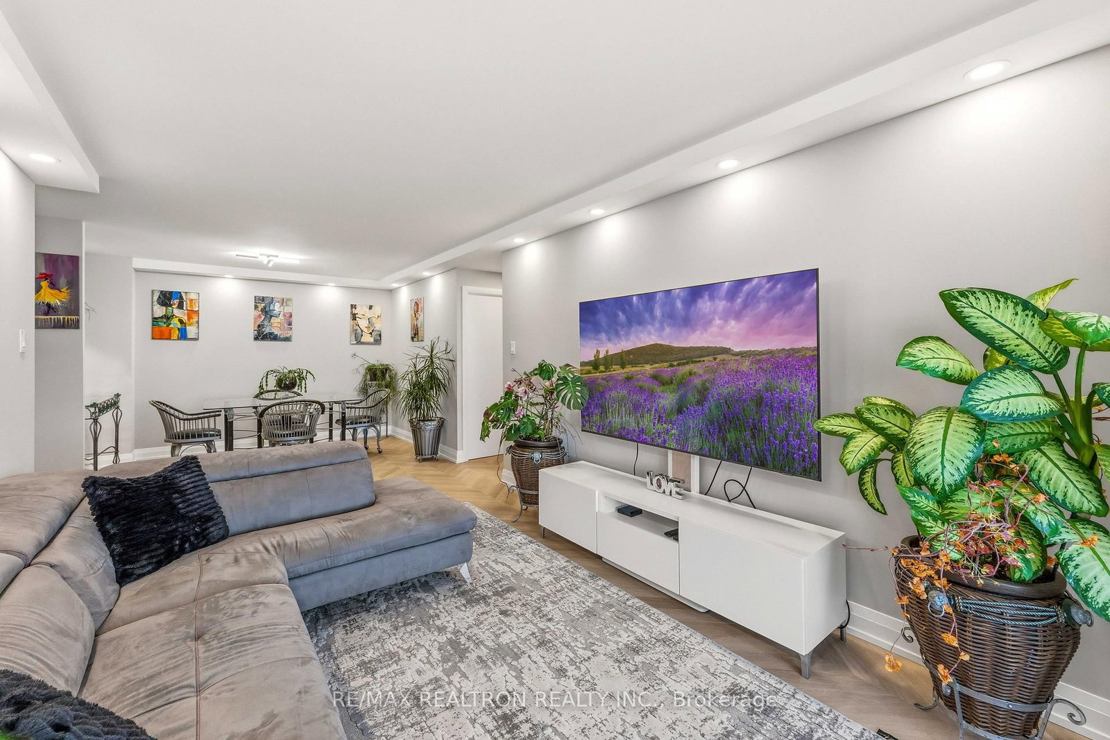 11 Townsgate Drive • #312 • Vaughan, ON photo 22