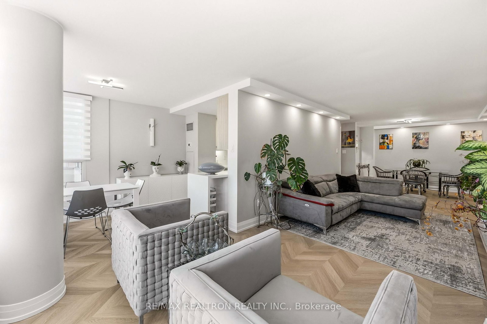 11 Townsgate Drive • #312 • Vaughan, ON photo 23