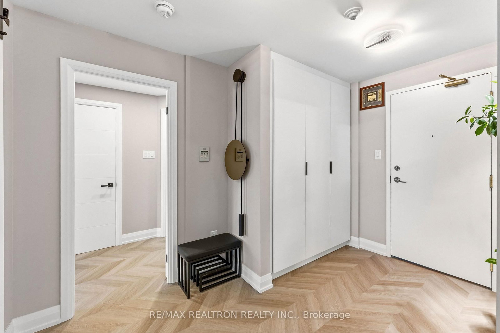 11 Townsgate Drive • #312 • Vaughan, ON photo 8