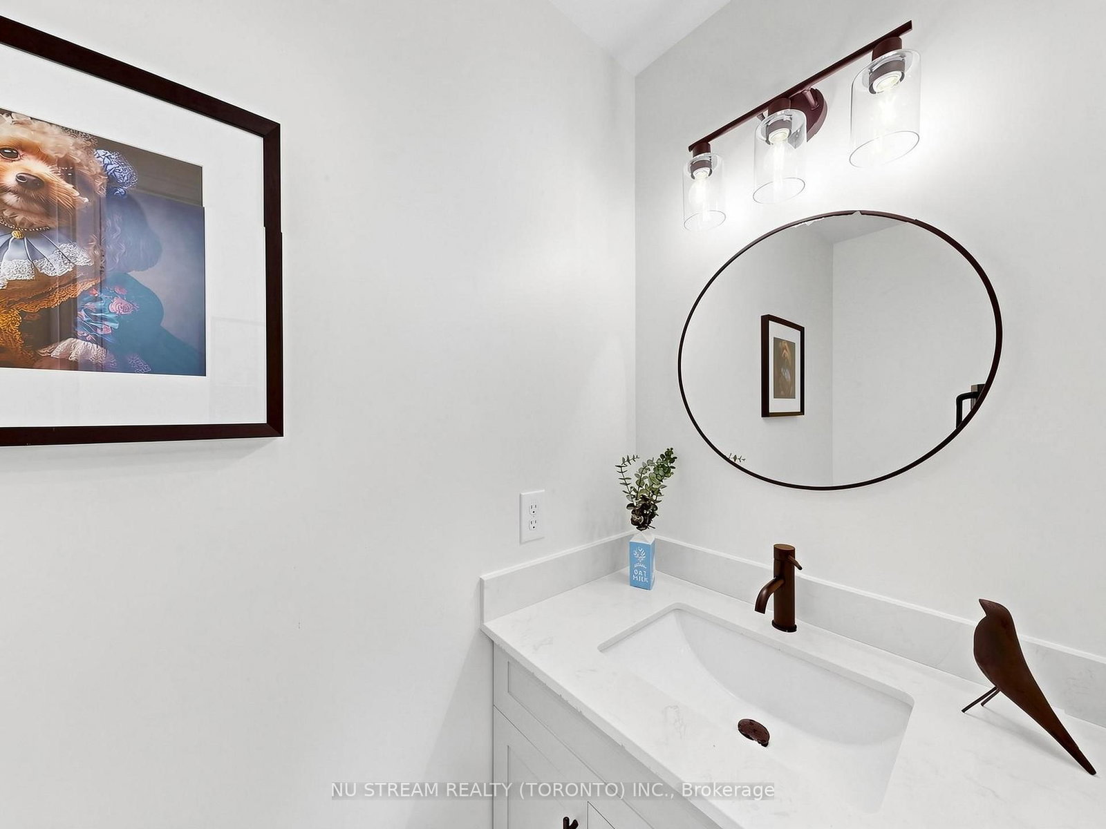 157 Bilbrough Street • Aurora, ON photo 11