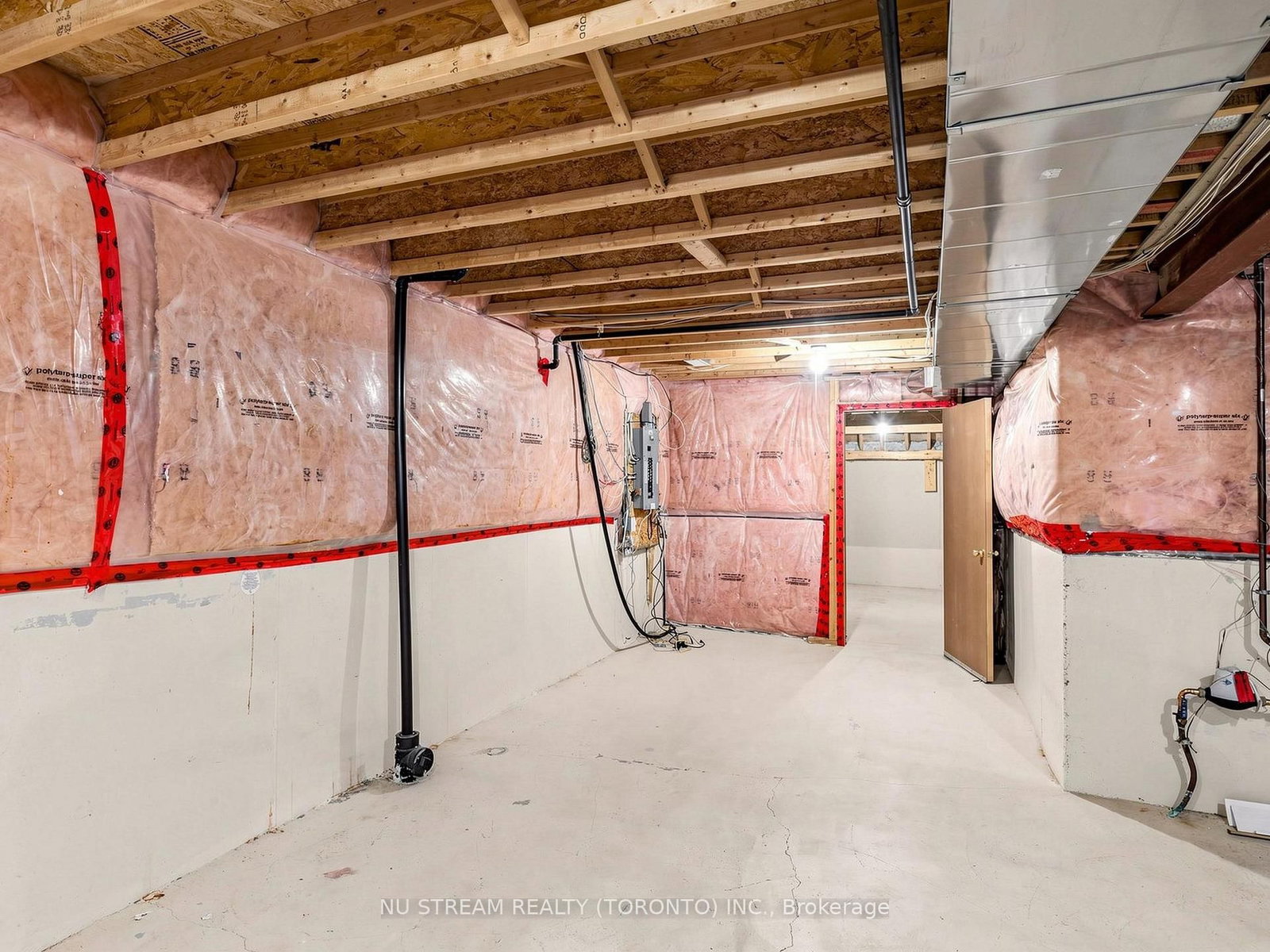 157 Bilbrough Street • Aurora, ON photo 22