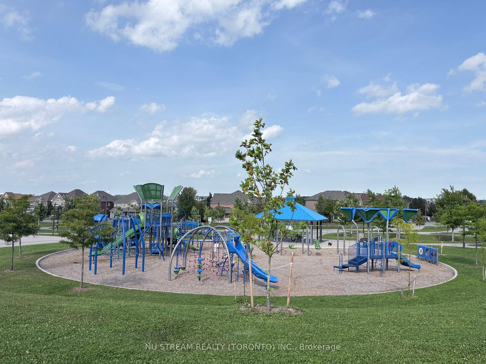 157 Bilbrough Street • Aurora, ON photo 27