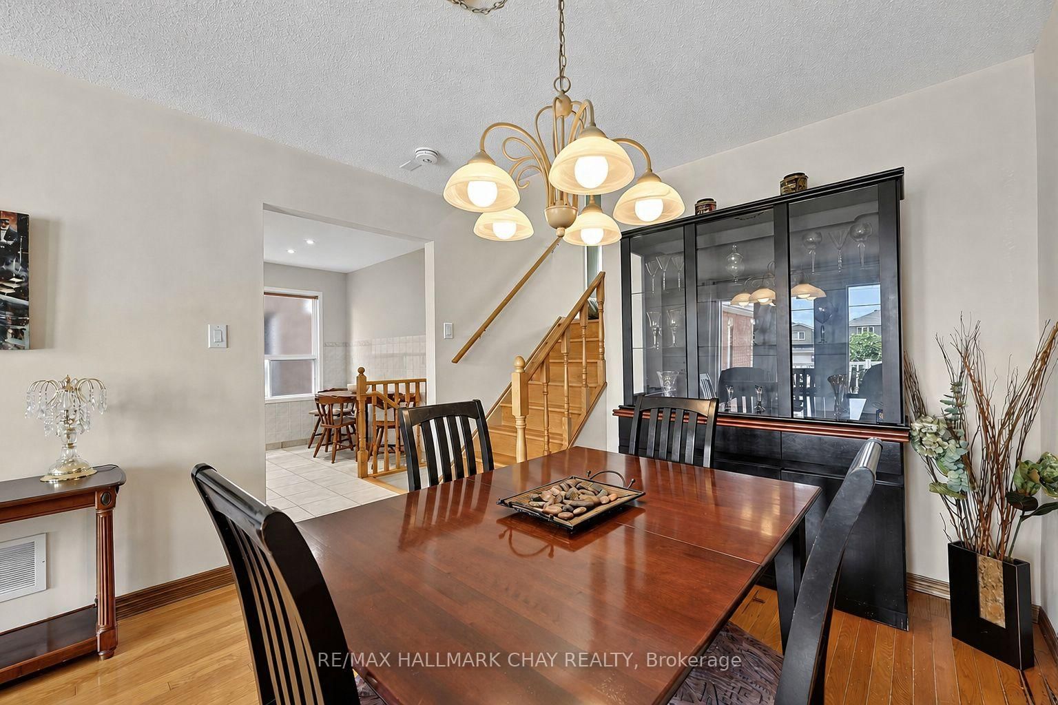 436 Simcoe Road • Bradford West Gwillimbury, ON photo 5