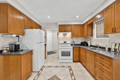 436 Simcoe Road • Bradford West Gwillimbury, ON photo 7
