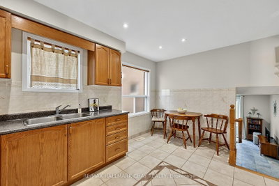 436 Simcoe Road • Bradford West Gwillimbury, ON photo 9
