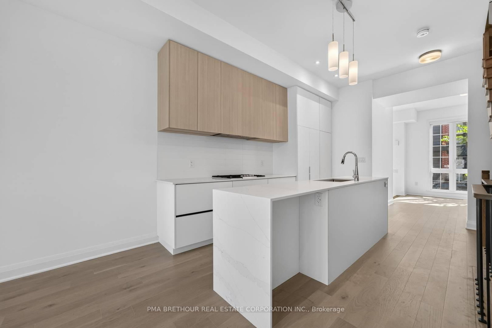 101 Alton Crescent • Vaughan, ON photo 4