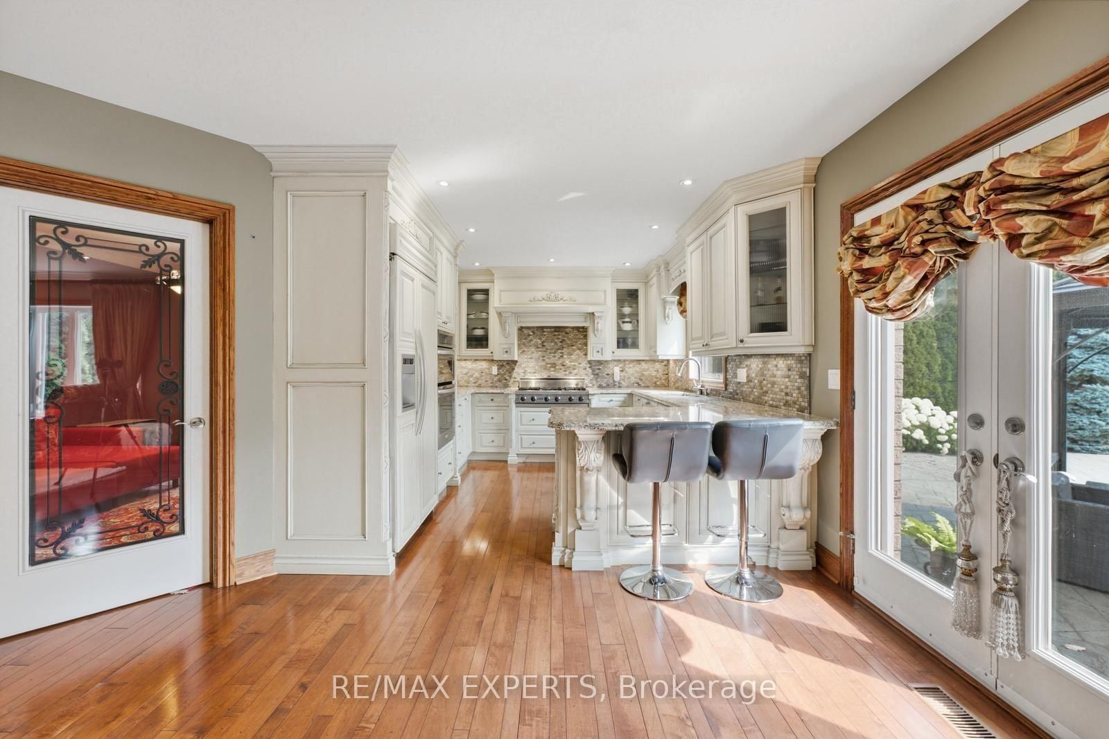 215 Velmar Drive • Vaughan, ON photo 11