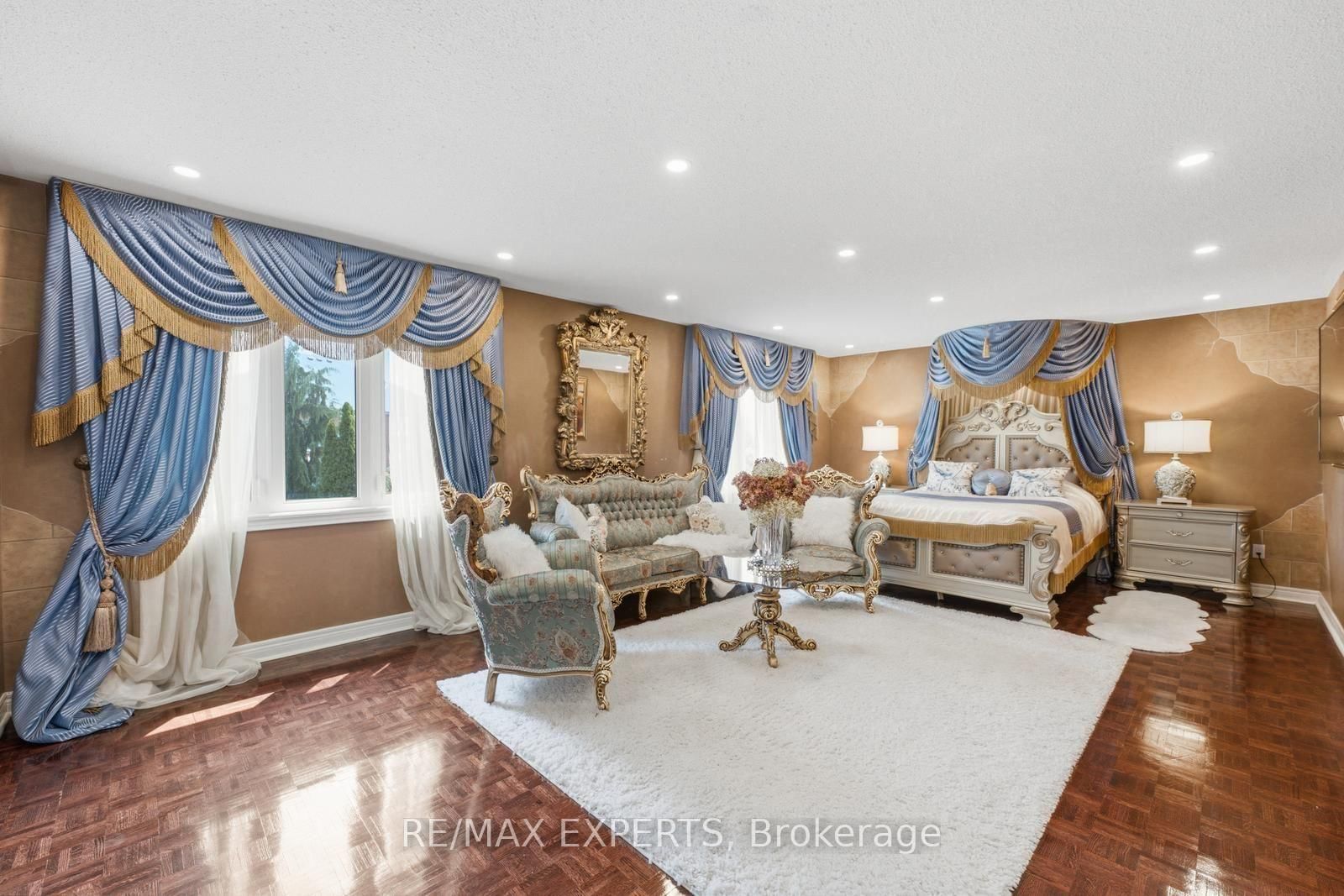 215 Velmar Drive • Vaughan, ON photo 19