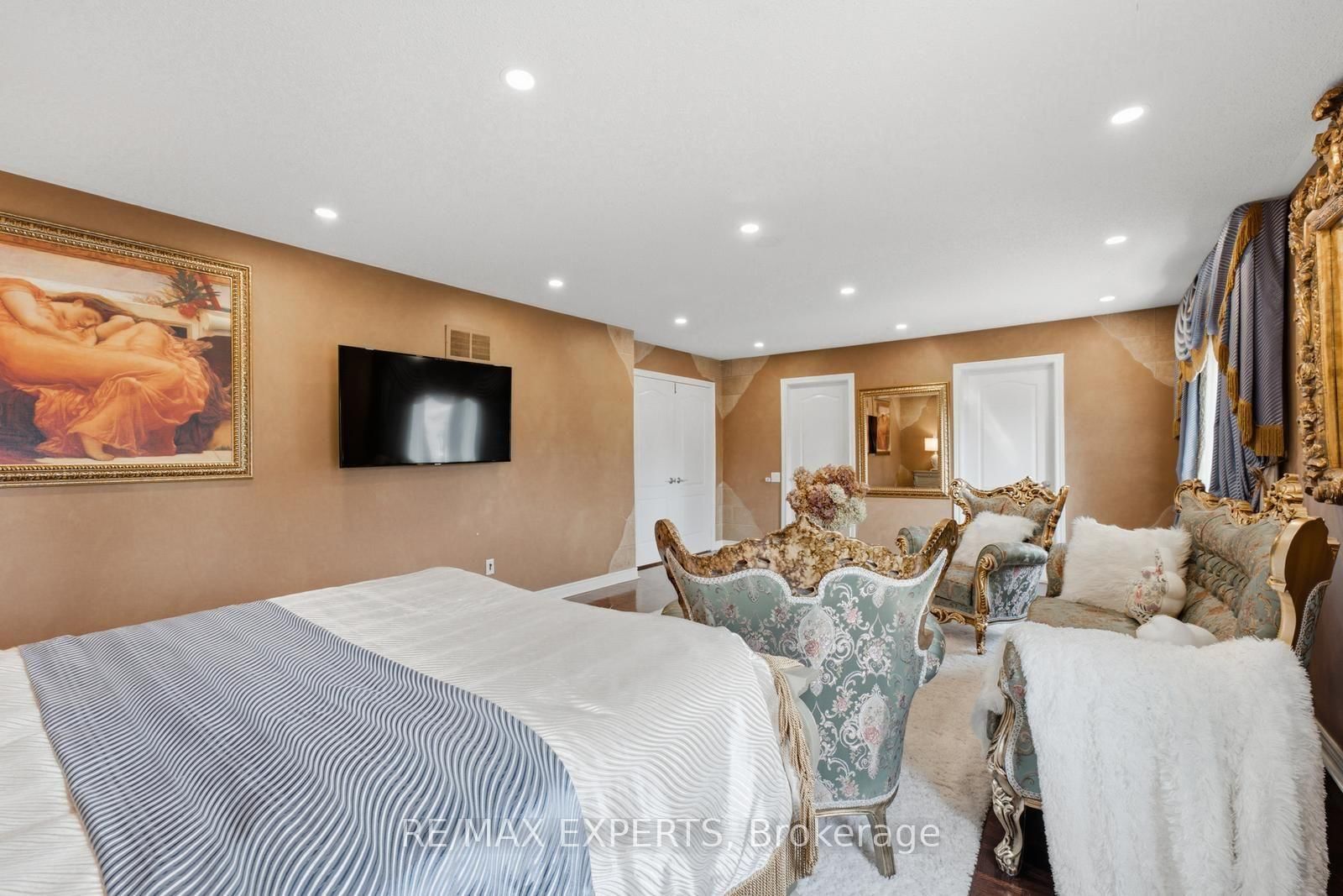 215 Velmar Drive • Vaughan, ON photo 21
