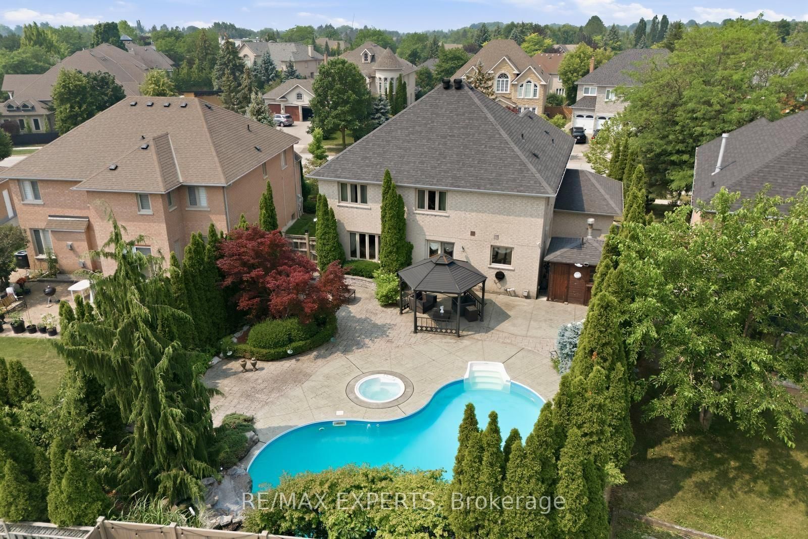 215 Velmar Drive • Vaughan, ON photo 43