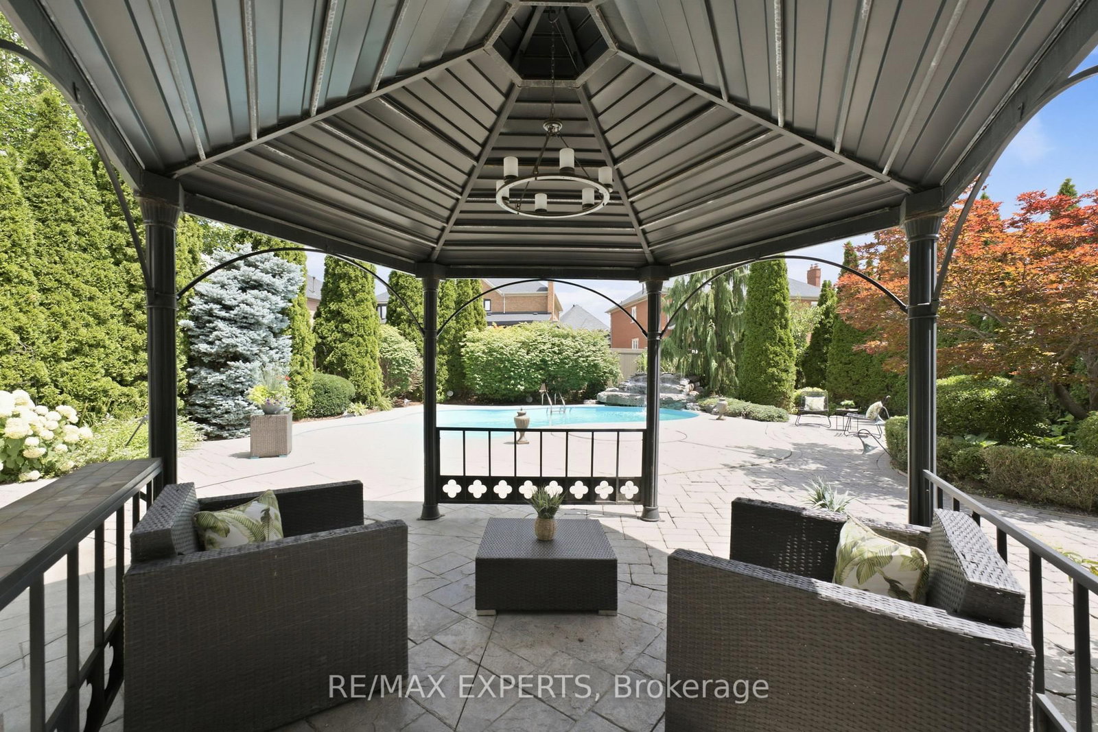 215 Velmar Drive • Vaughan, ON photo 45