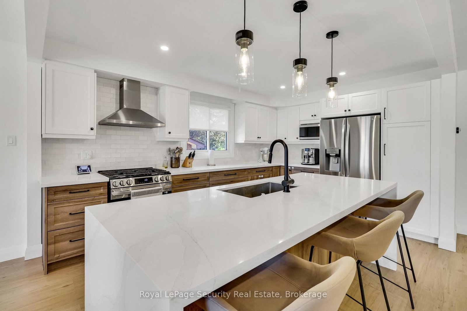 1045 Lebanon Drive • Innisfil, ON photo 19