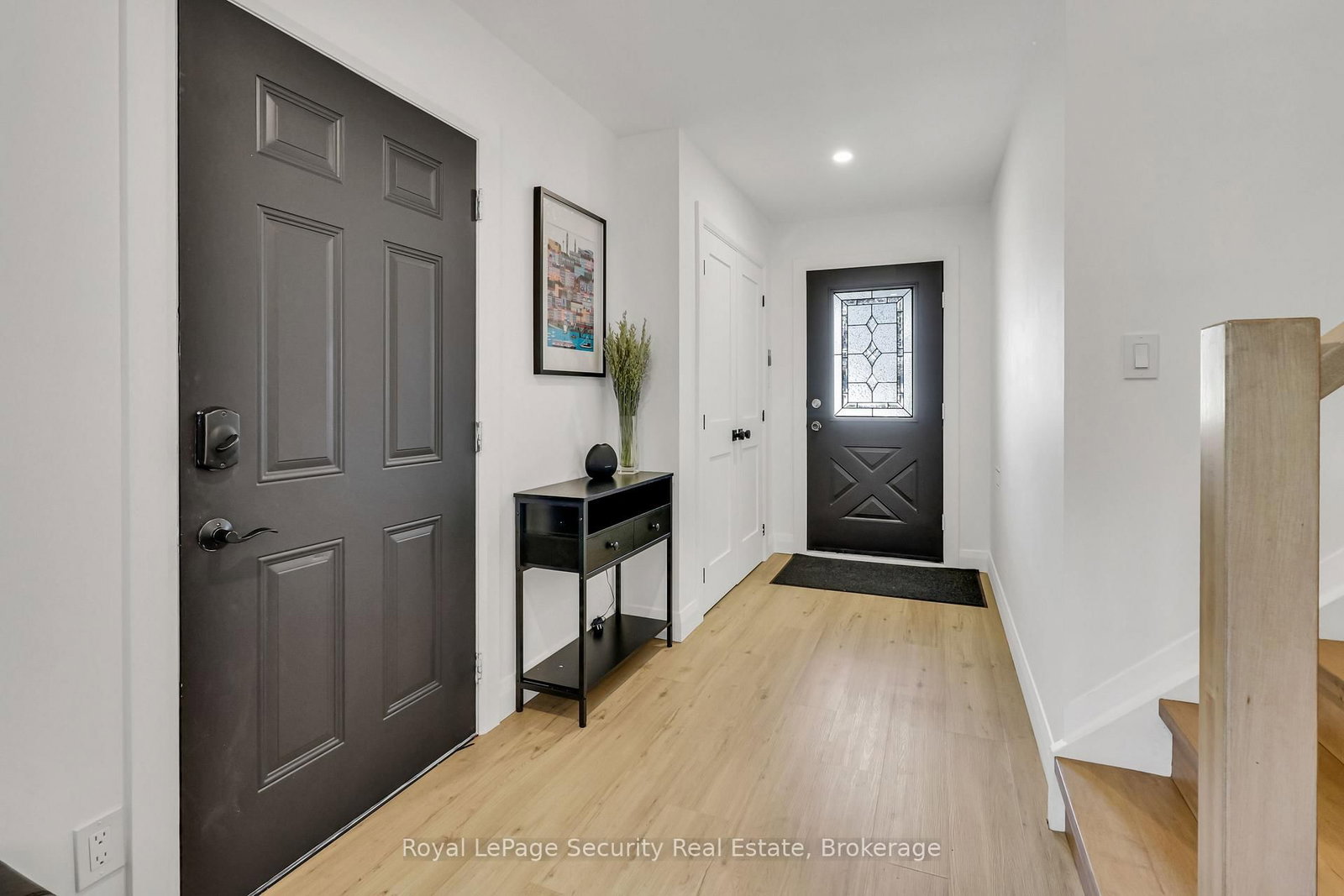 1045 Lebanon Drive • Innisfil, ON photo 5