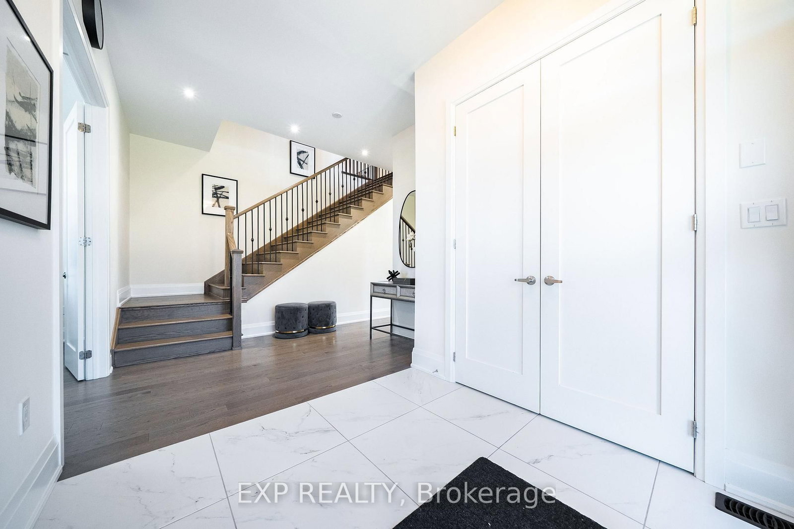 38 Bud Leggett Crescent • Georgina, ON photo 3