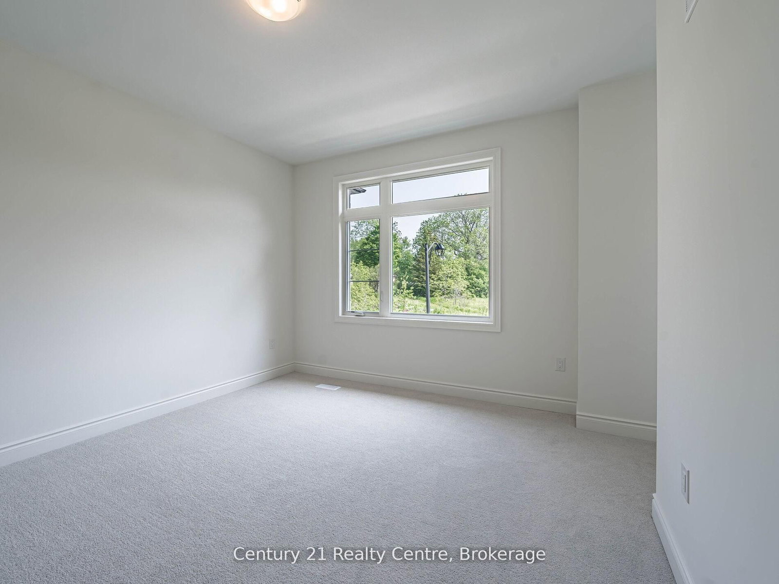 26 Hearn Street • Bradford West Gwillimbury, ON photo 36