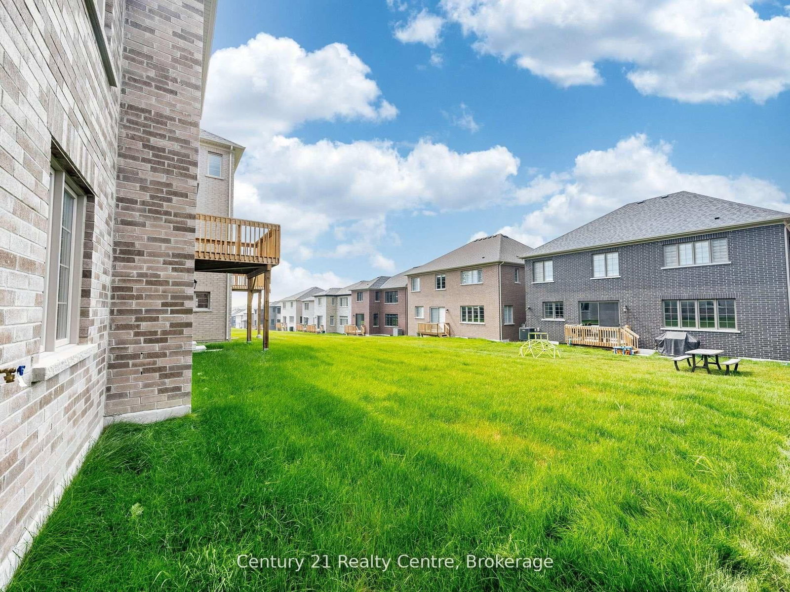 26 Hearn Street • Bradford West Gwillimbury, ON photo 45