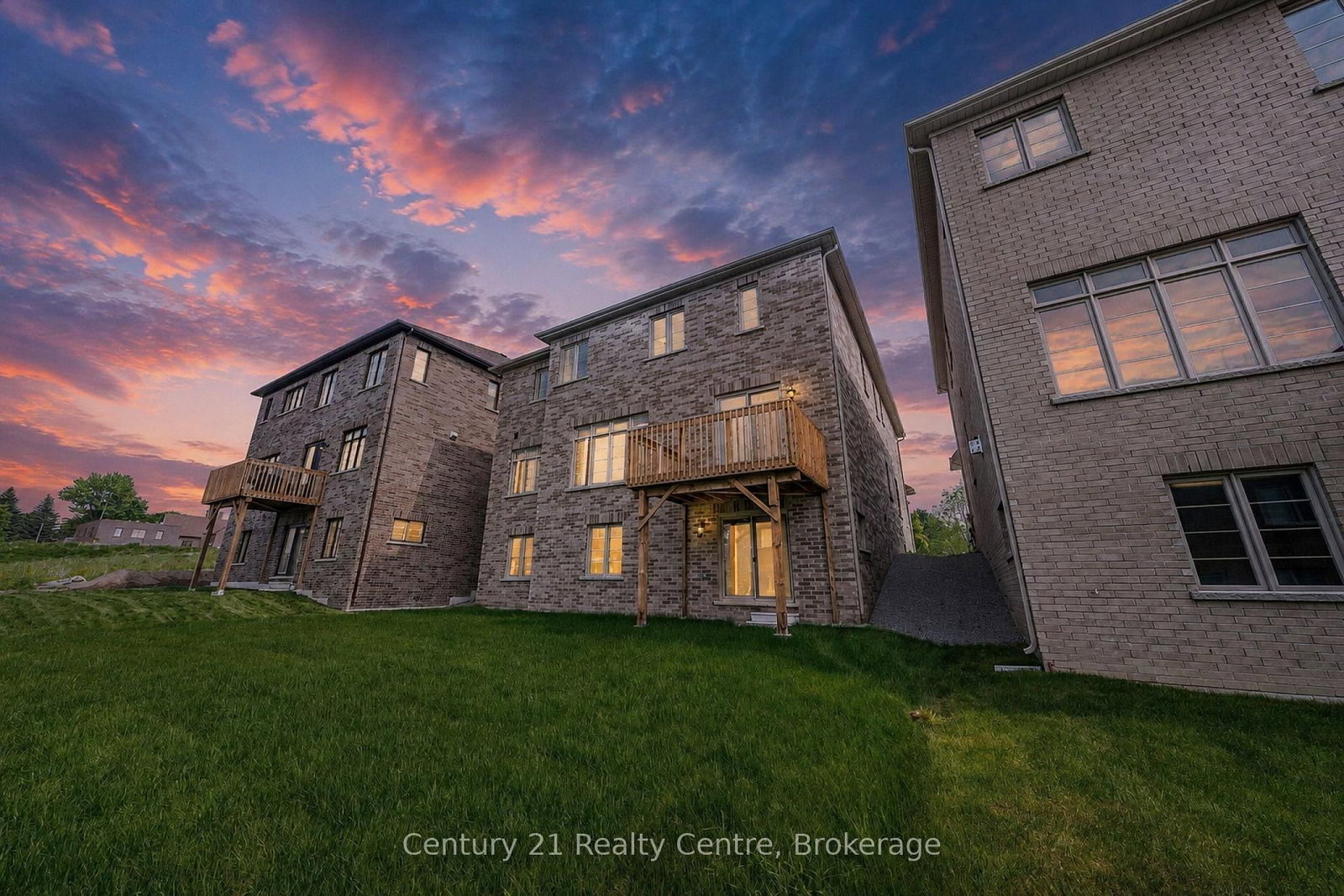 26 Hearn Street • Bradford West Gwillimbury, ON photo 46