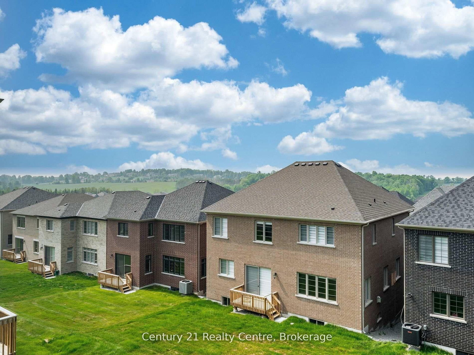 26 Hearn Street • Bradford West Gwillimbury, ON photo 48